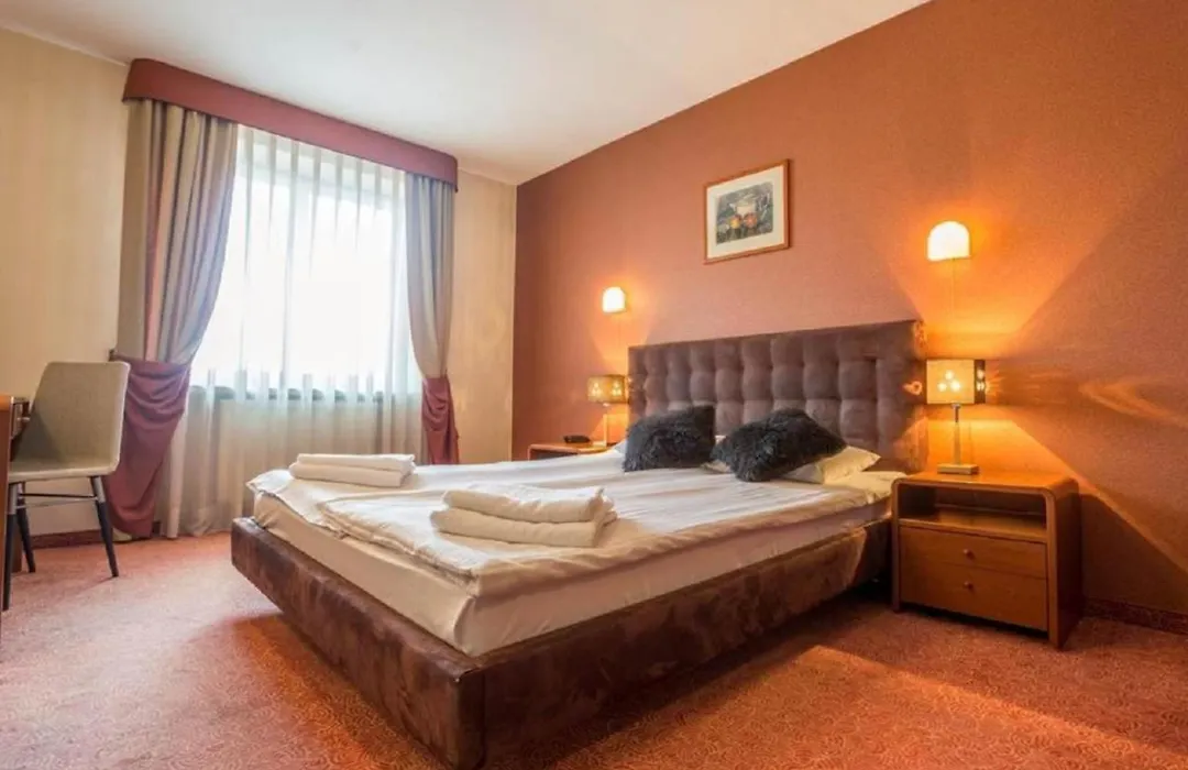 Classic Hotel-1