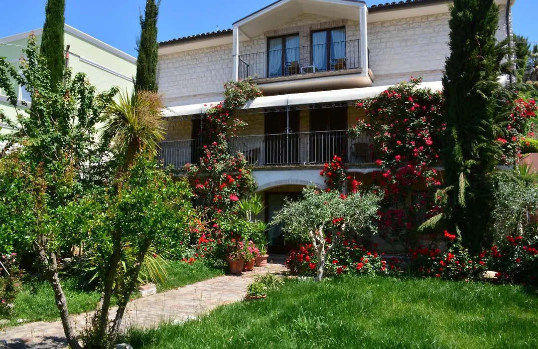 Velia Mare-1