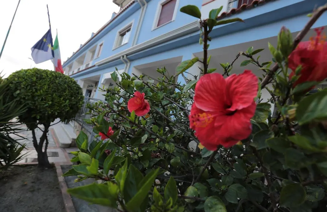Hotel Sea Breeze-1