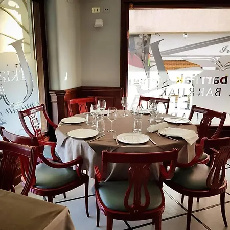 Hotel Lauaxeta Etxea-3