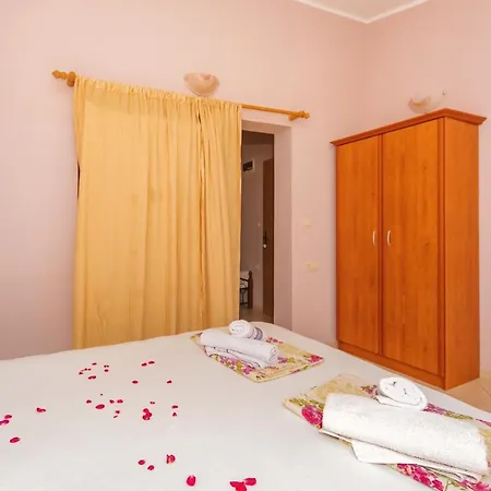 Guest House Edita-2