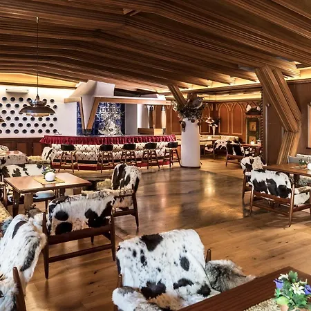 Alpen Hotel Corona-3