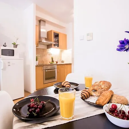 Avantgarde Apartments-3