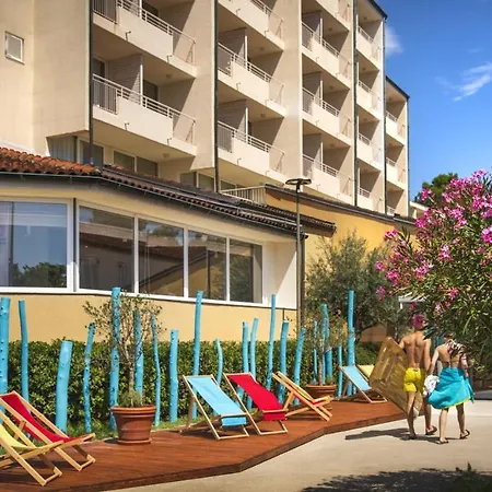 Miramar Sunny Hotel By Valamar-3