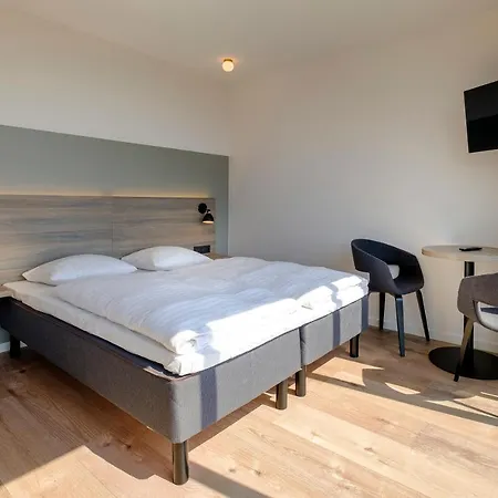 Go Hotel City Apartments-3