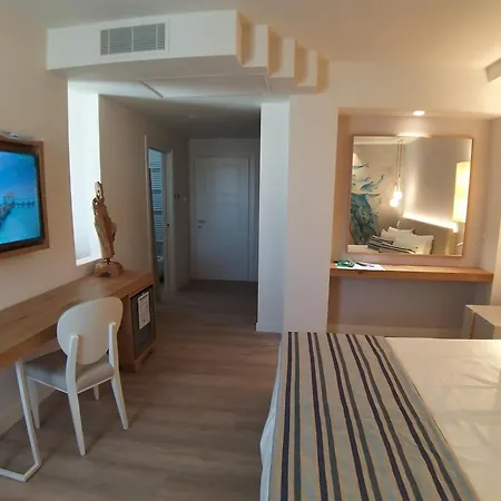 Aqua Boutique Hotel-3