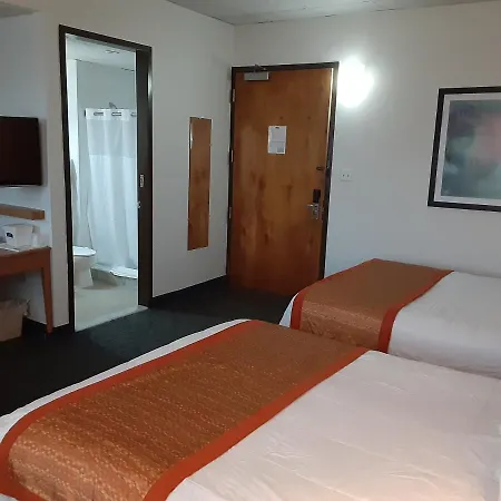 Howard Johnson By Wyndham San Juan Centro Cardiovascular-2
