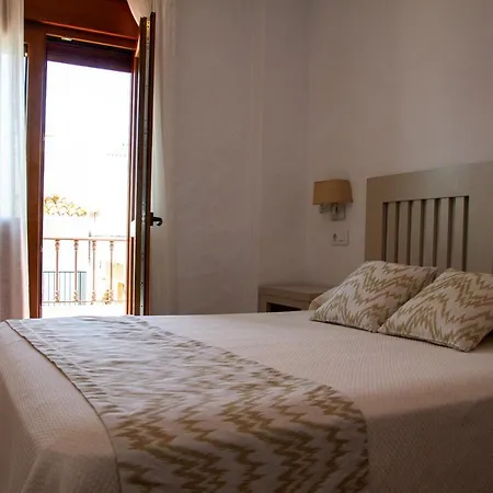 Hotel Almadraba-3