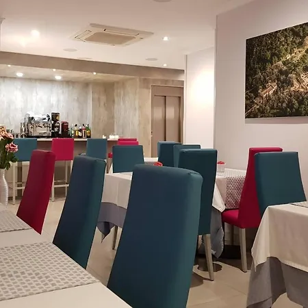 Hotel Avenida Plaza-2