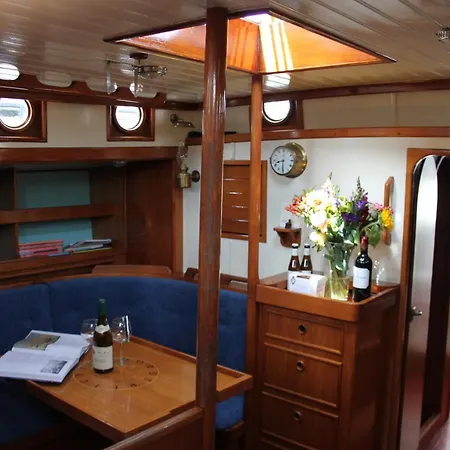 Privé B&B Zeilboot Noorderlicht-2