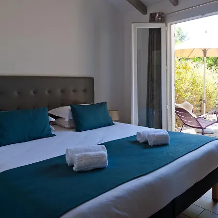 Hotel Marina Di Santa Giulia-3