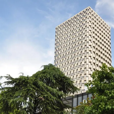 Maritim Hotel Plaza Tirana-2