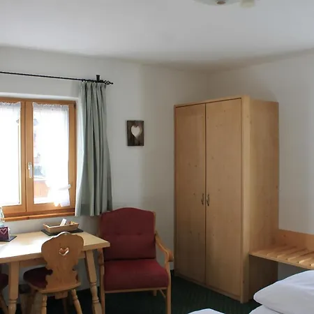 Frühstückspension Gästehaus Zum weissen Rössl-3