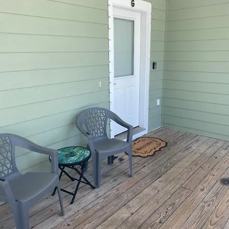 Condo W Pool Near Beaches, Dining, Shopping, Etc-3