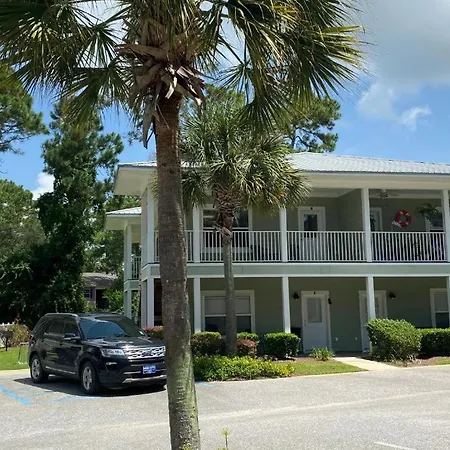 Condo W Pool Near Beaches, Dining, Shopping, Etc-2