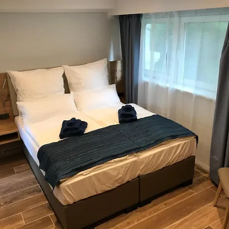 Stayhome Tossens-3