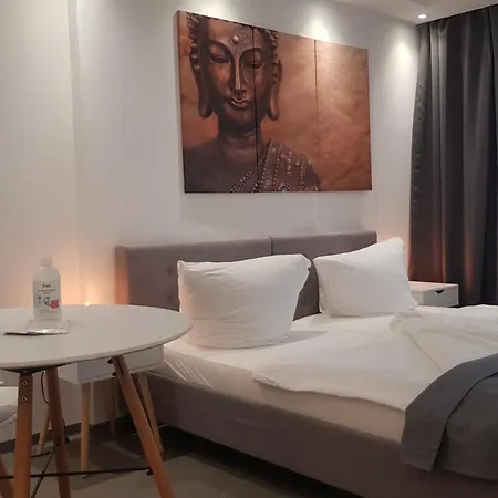 Check-Inn Hotels - Essen-3