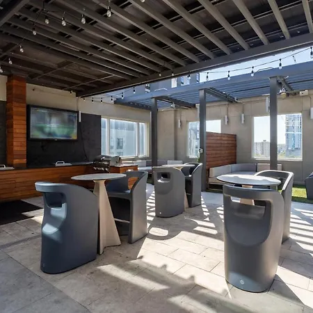 Locale Austin - Rainey Street-2