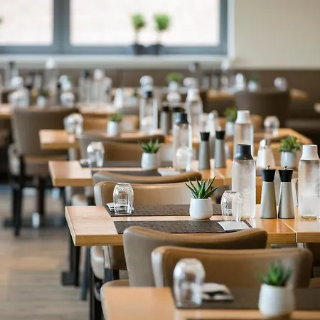 Sporthotel Hamburg By Jufa Hotels-3