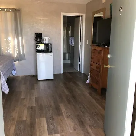 Pennwood Motor Lodge-2