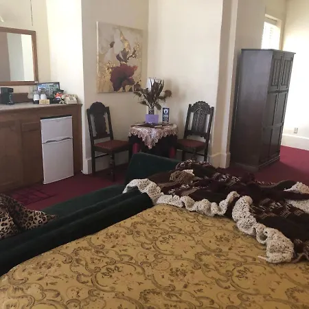 The Palace Hotel And Bath House Spa-3