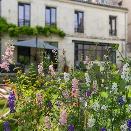 Escale Rochelaise B&B, SPA bain nordique et sauna tonneau-2
