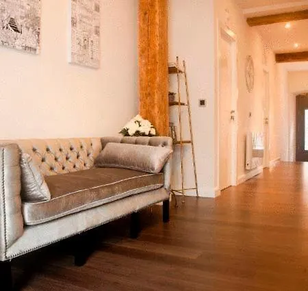 Hostal Jardin Secreto-2