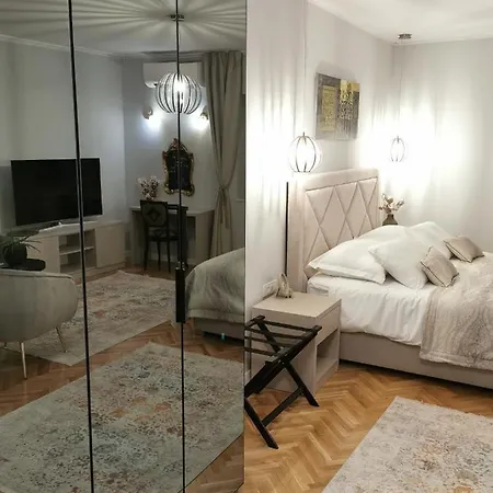 Merla Luxury Rooms-3