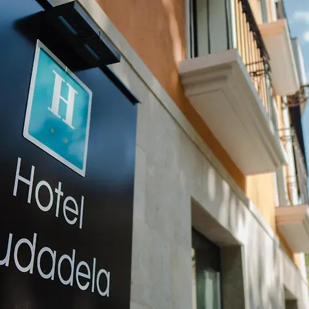 Hotel Ciudadela Pamplona-2