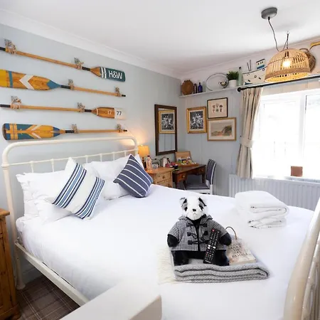 The Smugglers Inn-2