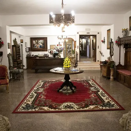 Hotel La Riva-2