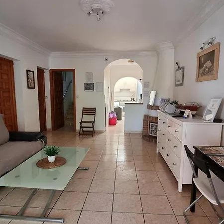 Roberto Guest House Casa Compartida-2
