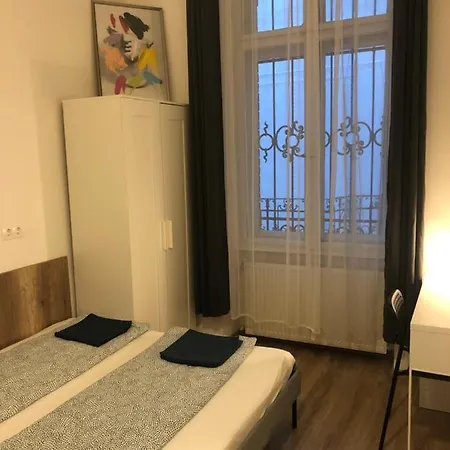 Omega Apartments Budapest-2