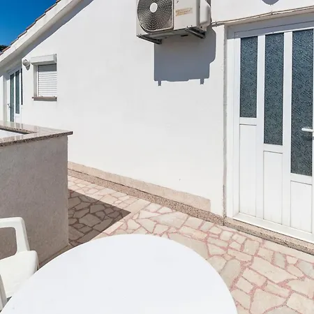 Apartments & Rooms Strcic Petra-3