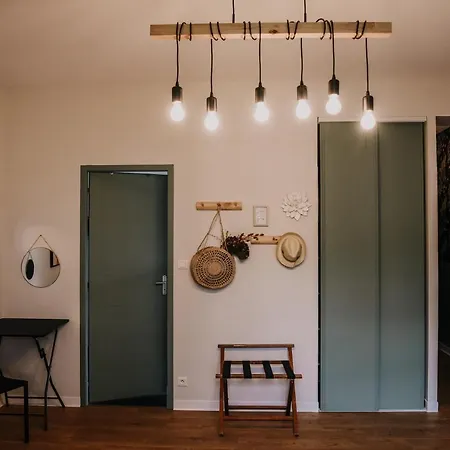 Chambre d'Hôtes Domaine Le Castagné-3