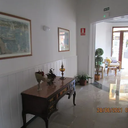 Hotel Apartaments Gesoria Porta Ferrada-2