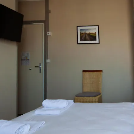 Lhotel-2