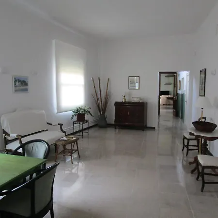 Hotel Apartaments Gesoria Porta Ferrada-3