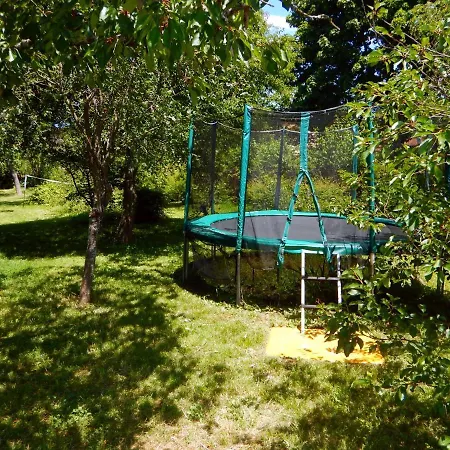 2 chambres et salle de bain un oasis de bien être Piscine et jardin Direct Gare Aéroport-3