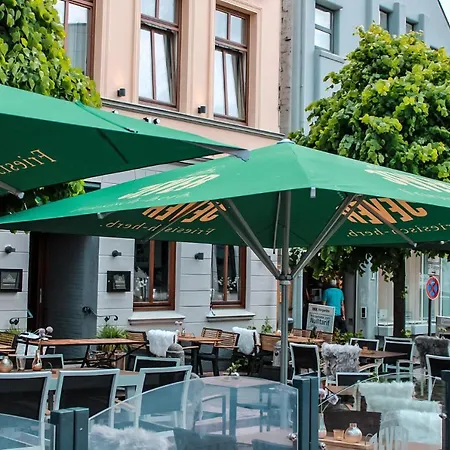 Hotel Schwarzer Adler Jever-2