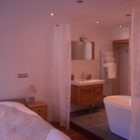 Les Filateries Chambre Lin-2