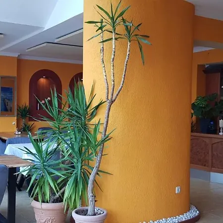 Varel Bay Hotel-2