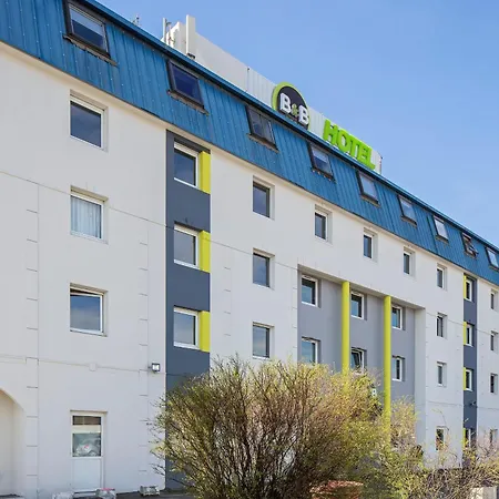 B&B Hotel Lyon Grand Stade Meyzieu-2