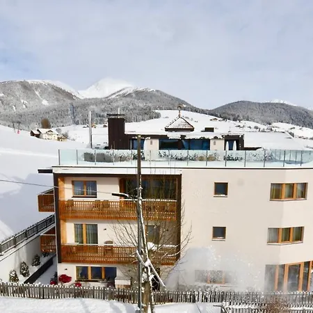 Hotel Kristall-3