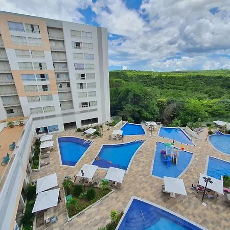 Park Veredas, Rio Quente , com vista para a montanha-3