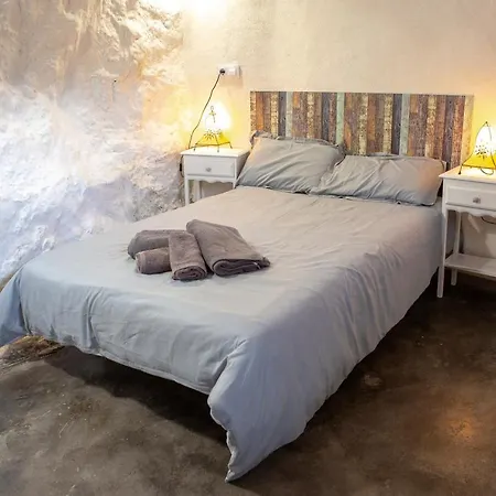 Fortress Jacuzzi Suites-2