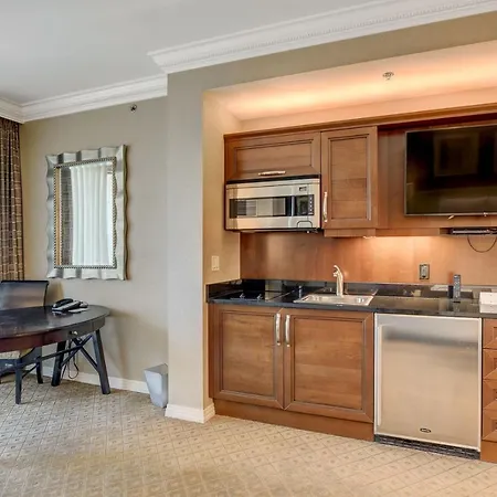 Strip & Sphere View! Privately Owned Condo Hotel-The Signature At Mgm-2