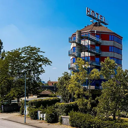 Business Hotel-3