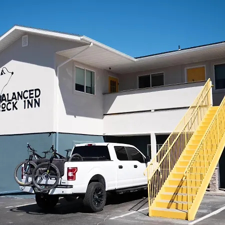 Balanced Rock Inn-2