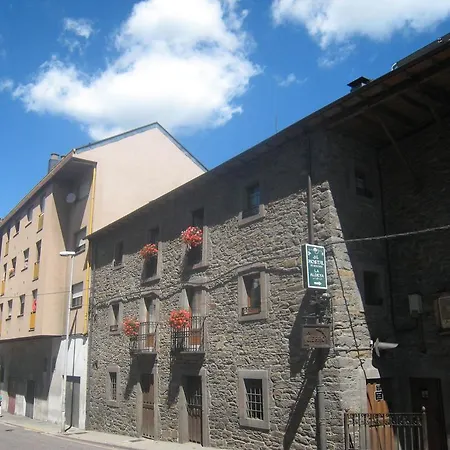 Hostal De Montaña La Aldeya-2